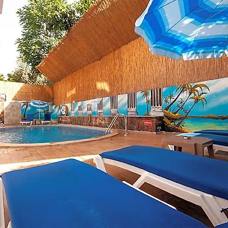 Mic Royal Hotel 3*
