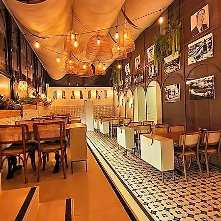 Mic Royal 3*