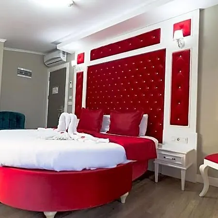 Mic Royal 3*